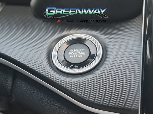 Used 2023 Jeep Grand Cherokee L Altitude AWD/4WD image 24