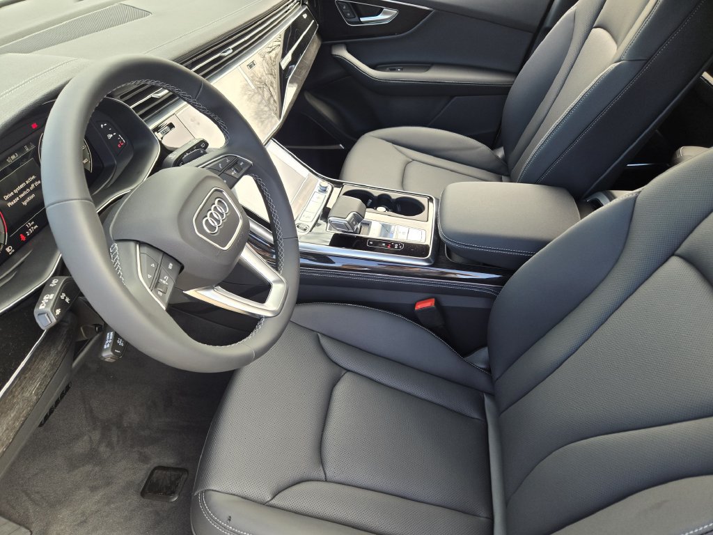 Used 2026 Audi Q7 3.0T Premium Plus AWD/4WD image 17