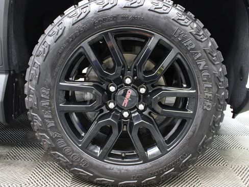 Used 2025 GMC Sierra 1500 Pro w/ Graphite Edition AWD/4WD image 13
