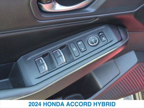 Used 2024 Honda Accord Sport image 13