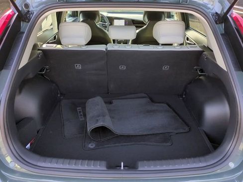Used 2025 Kia Niro EX FWD image 13