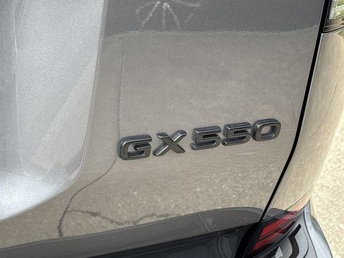 Used 2024 Lexus GX 550 w/ Accessory Package (Z1) AWD/4WD image 6