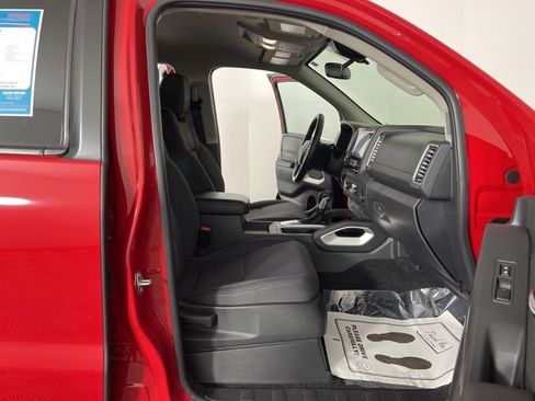 Used 2024 Nissan Frontier SV w/ Technology Package RWD image 40