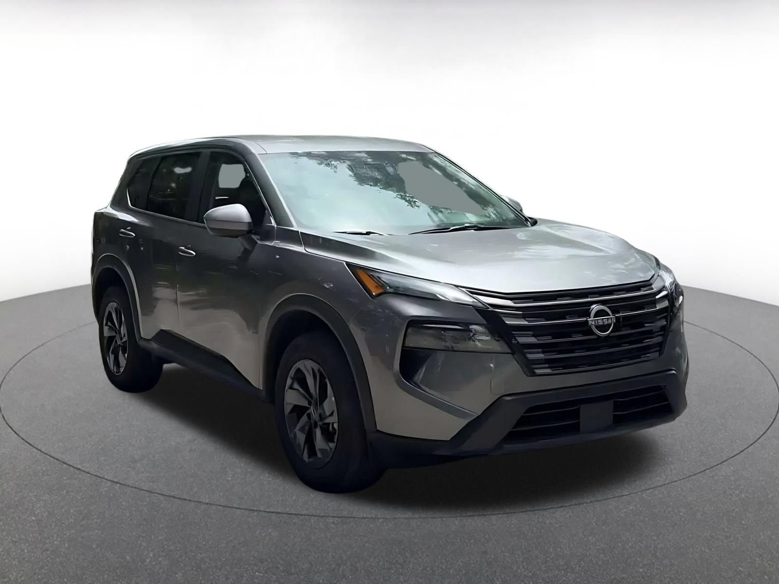 Used 2026 Nissan Rogue SV AWD/4WD image 3