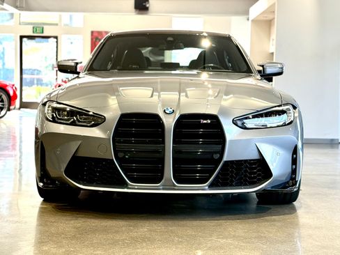 Used 2023 BMW M3 RWD image 2