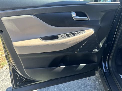 Used 2020 Hyundai Santa Fe SE AWD/4WD image 2