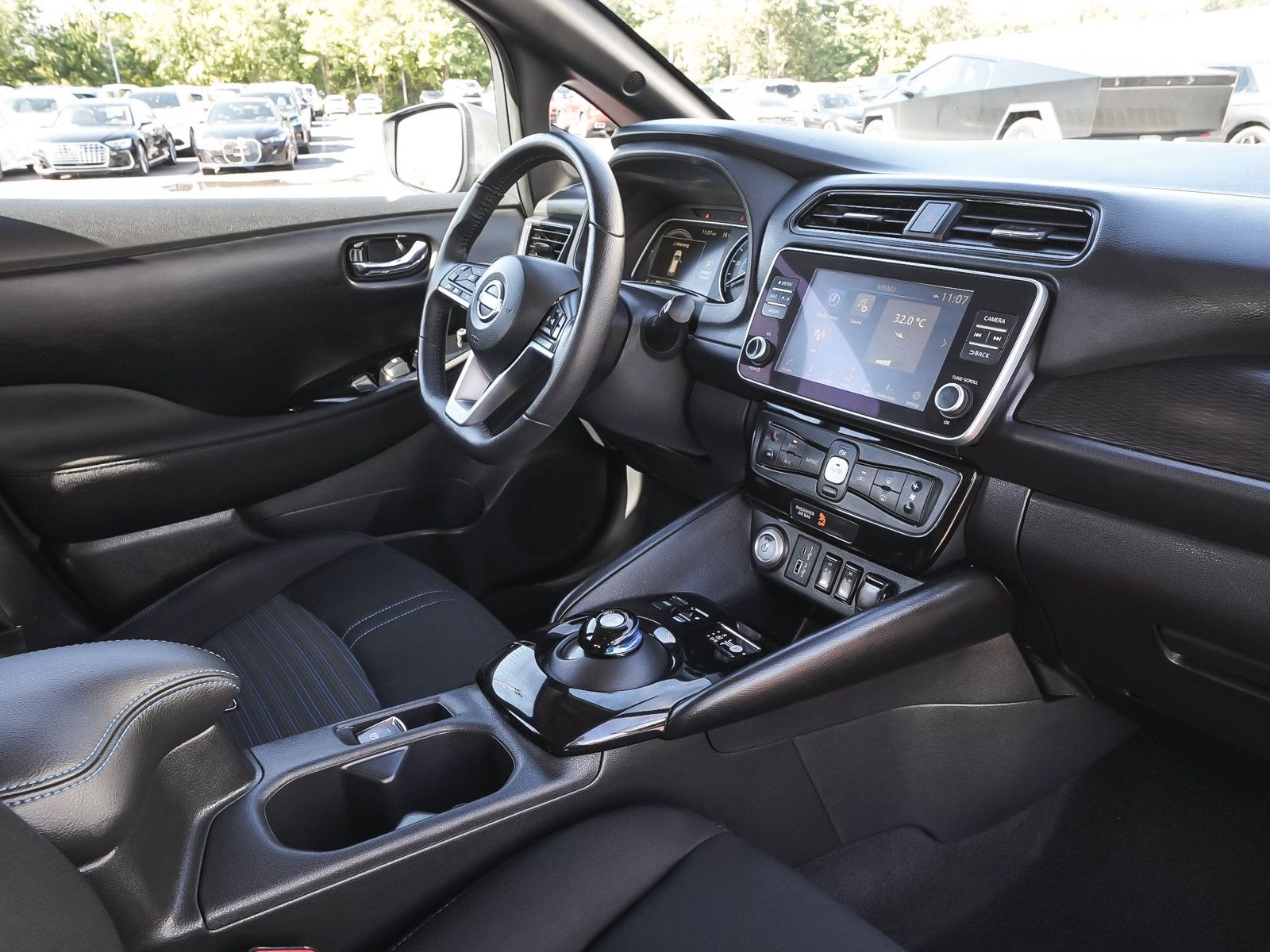 Used 2023 Nissan Leaf SV Plus FWD image 41