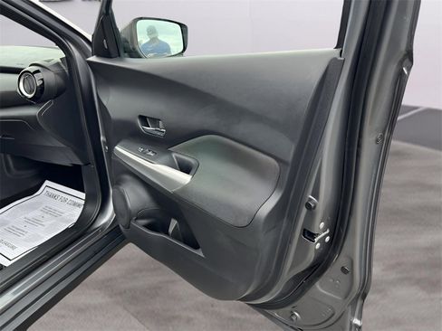 Used 2020 Nissan Kicks SV image 17