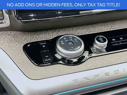 New 2025 Ford Expedition Tremor image 17