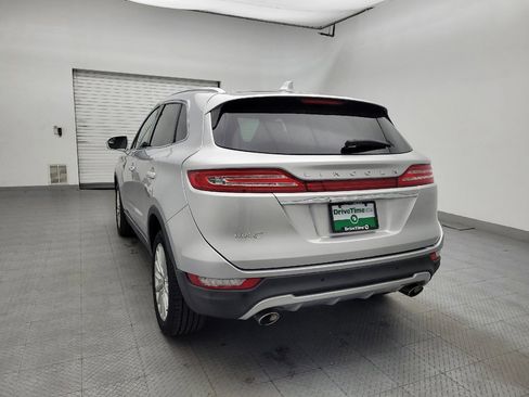 Used 2019 Lincoln MKC Premiere FWD image 6
