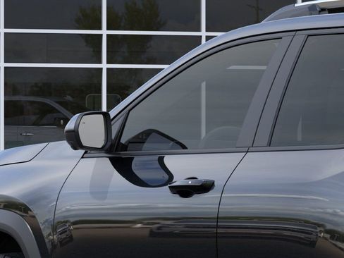 New 2026 Chevrolet Equinox LT FWD image 12