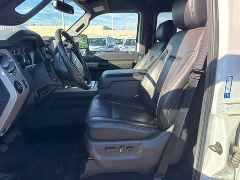 Used 2016 Ford F250 Lariat w/ Lariat Interior Package AWD/4WD image 11