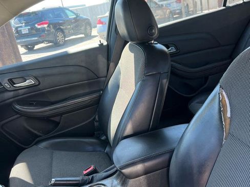 Used 2015 Chevrolet Malibu LT image 10