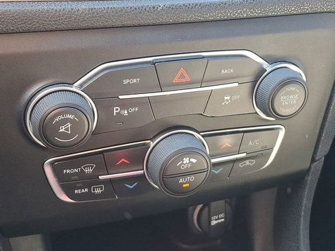 Used 2015 Dodge Charger R/T w/ Plus Group image 16