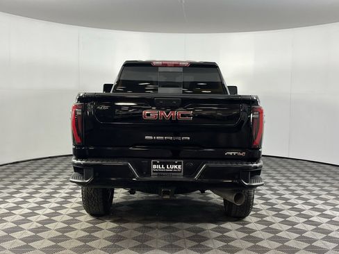 Used 2025 GMC Sierra 3500 AT4 w/ AT4 Premium Plus Package image 8