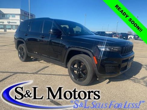 Used 2022 Jeep Grand Cherokee L Laredo image 1