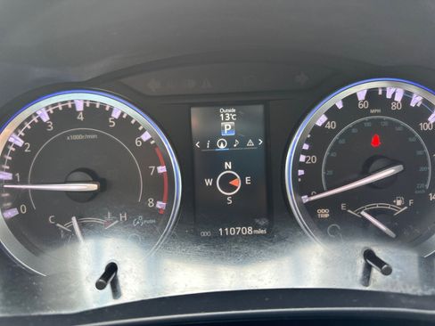 Used 2016 Toyota Highlander XLE image 38