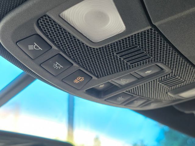 Used 2018 Lincoln MKZ Reserve FWD image 27