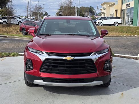 Used 2020 Chevrolet Blazer LT image 2