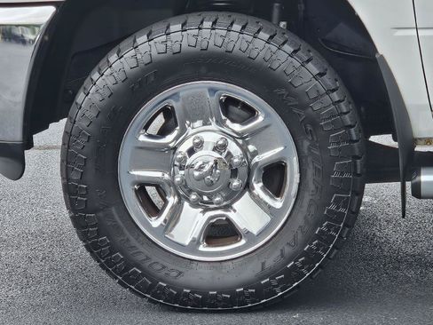 Used 2015 RAM 2500 Tradesman w/ Chrome Appearance Group AWD/4WD image 32