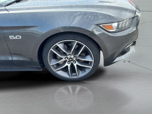 Used 2015 Ford Mustang GT Premium RWD image 34