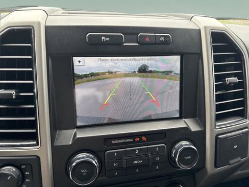 Used 2018 Ford F150 Lariat AWD/4WD image 18