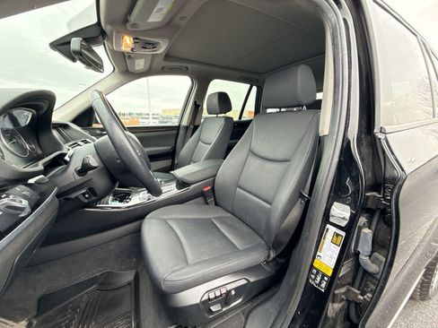 Used 2017 BMW X3 xDrive28i image 12