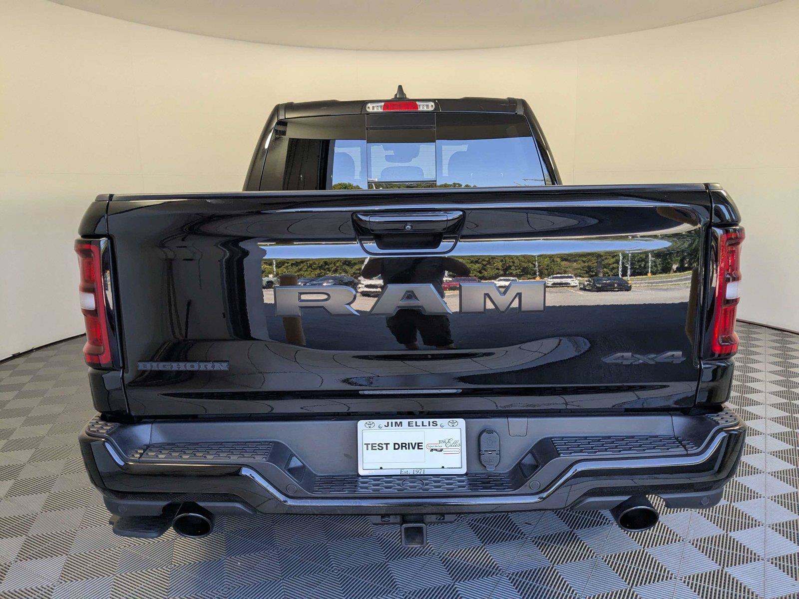 Used 2026 RAM 1500 Big Horn w/ Night Edition AWD/4WD image 6