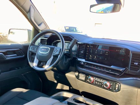 Used 2023 GMC Sierra 1500 Elevation image 34