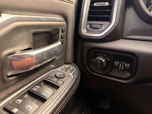 Used 2023 RAM 3500 Laramie AWD/4WD image 10