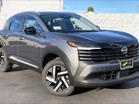 New 2026 Nissan Kicks SV w/ Charging Package image 13