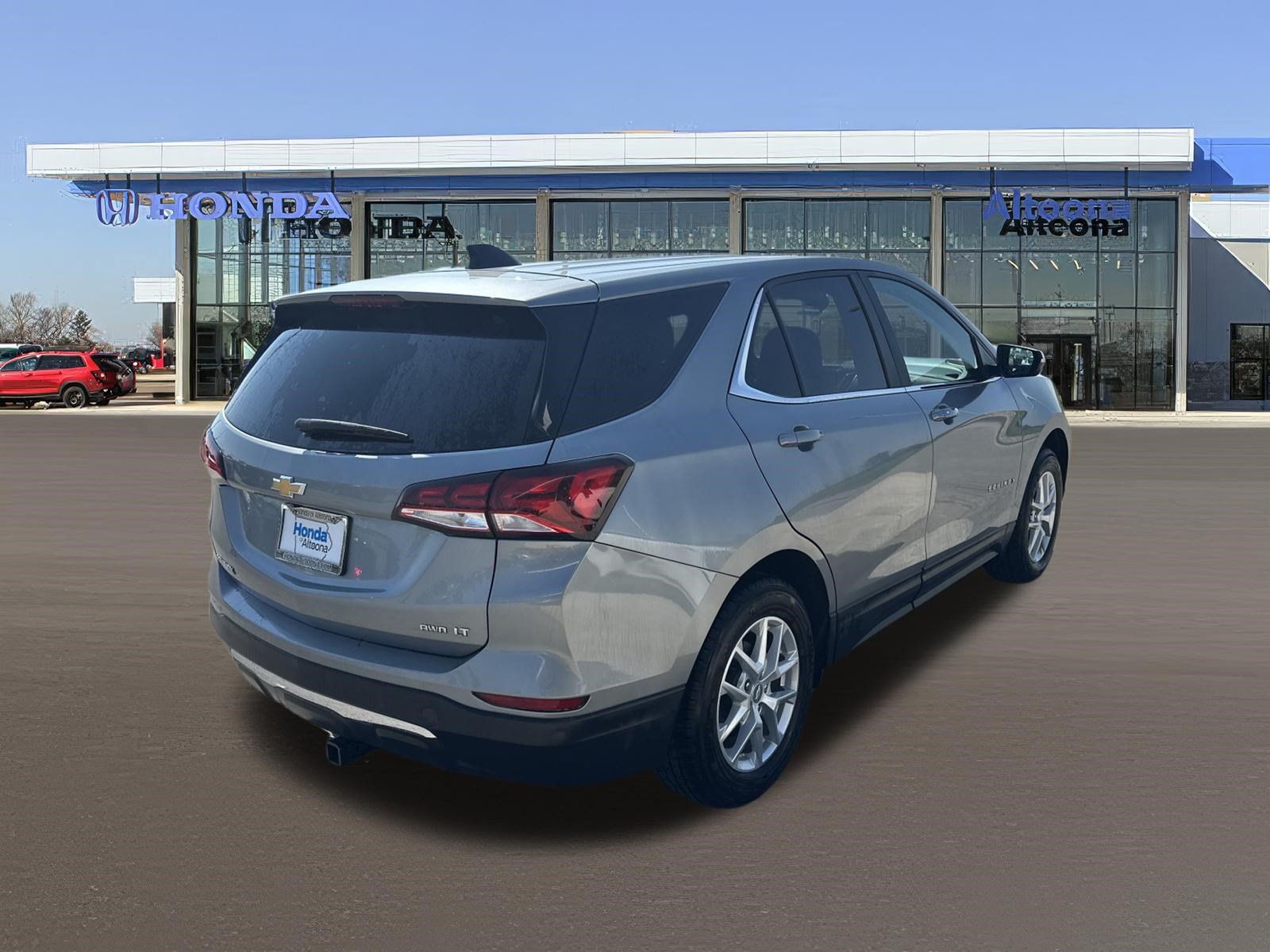 Used 2024 Chevrolet Equinox LT AWD/4WD image 4
