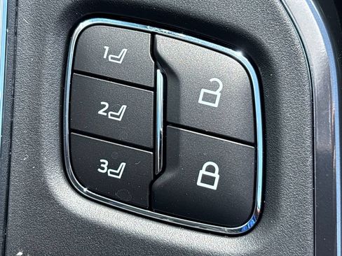 New 2026 Ford F250 Platinum AWD/4WD image 38
