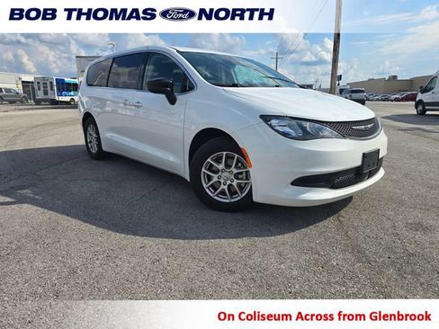 Used 2024 Chrysler Voyager LX FWD image 1
