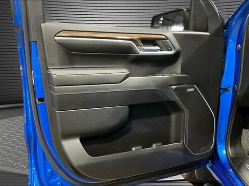 Used 2023 Chevrolet Silverado 1500 RST w/ Convenience Package II AWD/4WD image 19