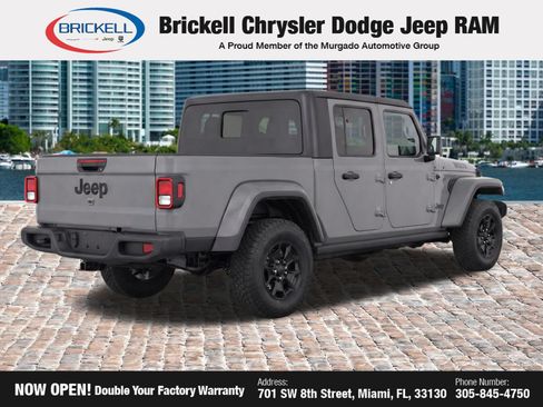 Used 2022 Jeep Gladiator Sport AWD/4WD image 4