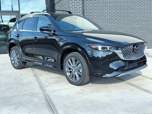 New 2025 MAZDA CX-5 Signature image 1