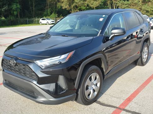 Used 2023 Toyota RAV4 LE AWD/4WD image 1