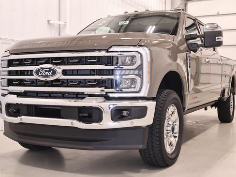 New 2027 Ford F350 King Ranch w/ Chrome Package AWD/4WD image 5