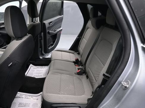 Used 2022 Ford Escape SE AWD/4WD image 10