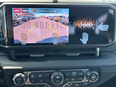 New 2026 Jeep Gladiator Rubicon AWD/4WD image 26