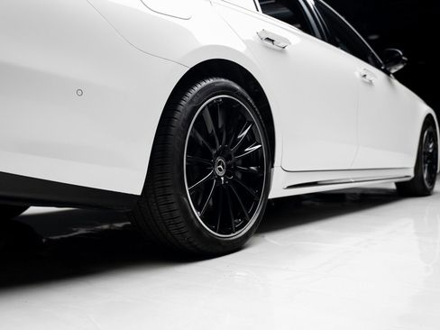 Used 2023 Mercedes-Benz S 500 4MATIC w/ AMG Line image 75