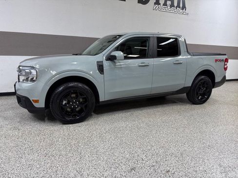 Used 2022 Ford Maverick Lariat w/ Lariat Luxury Package image 4