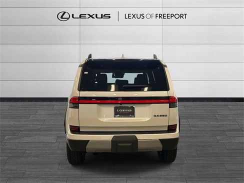 Certified 2025 Lexus GX 550 image 4