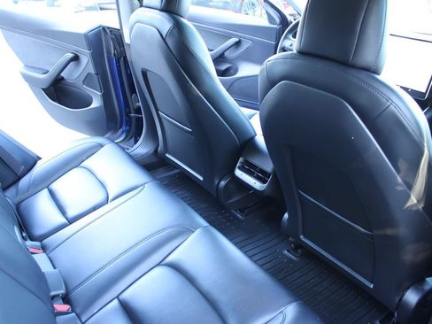 Used 2020 Tesla Model 3 Standard Range Plus RWD image 17