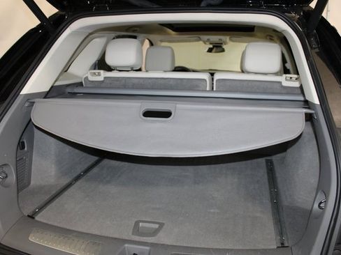 Certified 2022 Cadillac XT5 Premium Luxury image 33