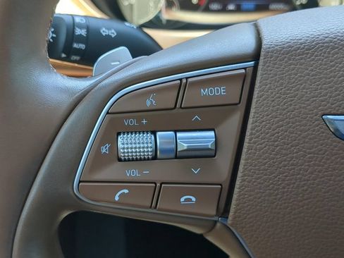 Used 2021 Genesis G90 3.3T Premium RWD image 20