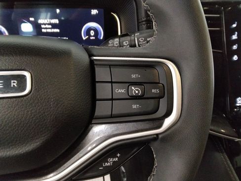 Used 2022 Jeep Wagoneer Series I image 13