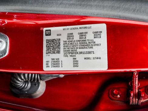 Used 2024 GMC Canyon Denali image 50