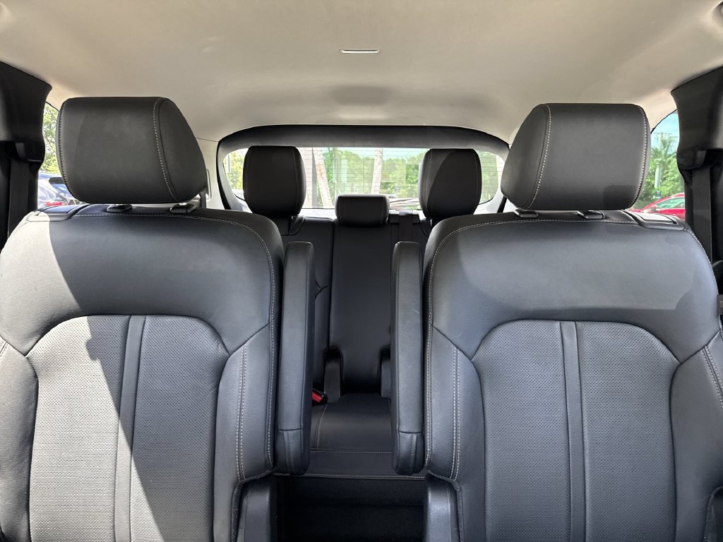 Certified 2024 MAZDA CX-90 Plug-In Hybrid w/ Preferred AWD/4WD image 18